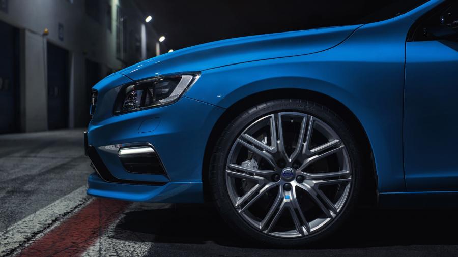 Детали экстерьера Volvo V60 Polestar 2017 года  (WW) (фото 25 из 45)